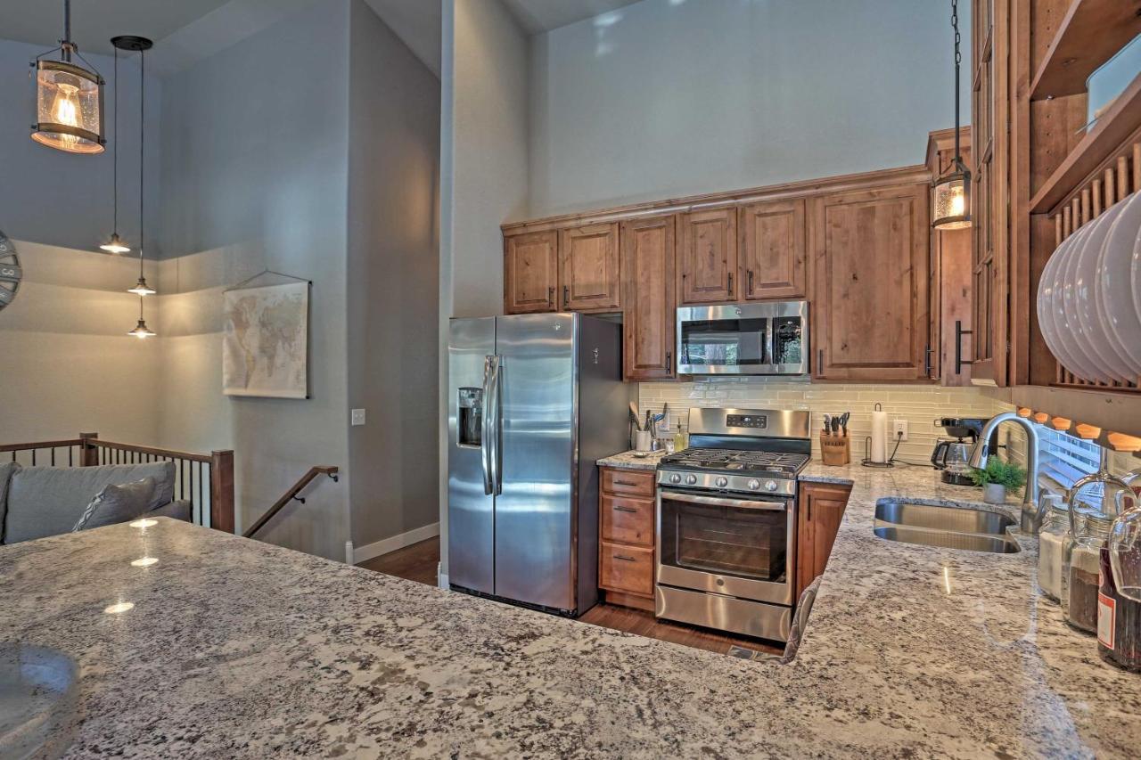 Lead Family Home With Hot Tub, 2 Mi To Deer Mountain Buitenkant foto